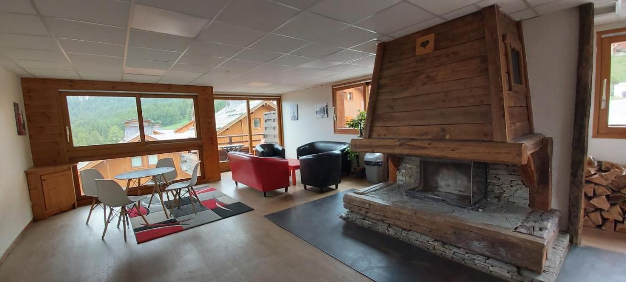 Ferienwohnung Locabed Le Hameau Des Ecrins Puy-Saint-Vincent Exterior foto